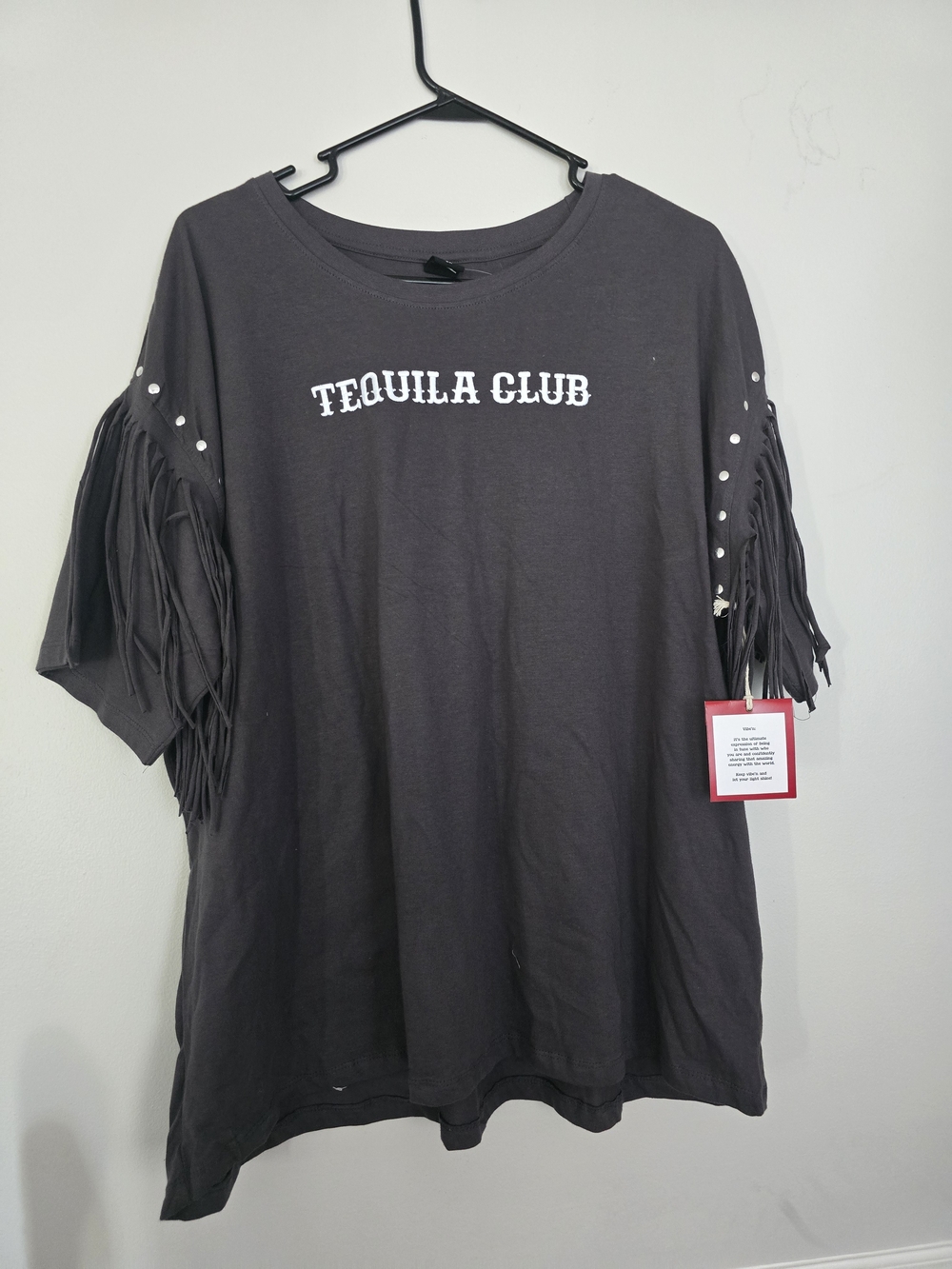 Vibe'n black fringe tee with silver studs Teaqui Charcoal Gray